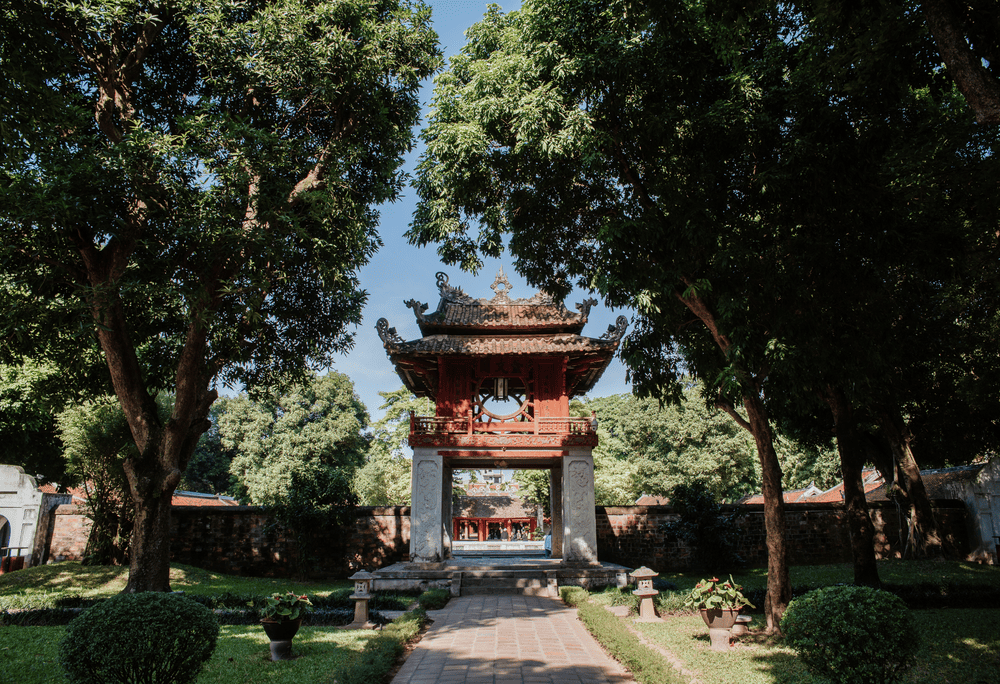 The Temple of Literature honors Vietnam’s scholarly traditions as the site of the country’s first university (Source: Canva)